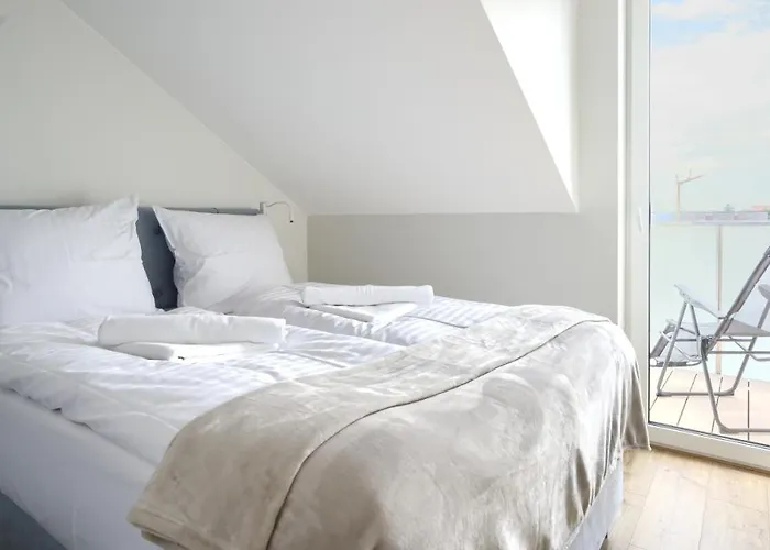 Posesja Kapitanska, Sun & Snow